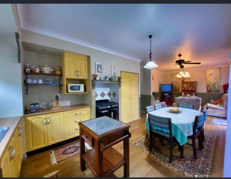 Sarina Golden Lace B&B מראה חיצוני תמונה